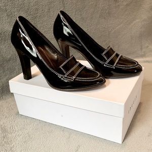 Theory Valery Black Patent Loafer Heel Pump Sz 6
